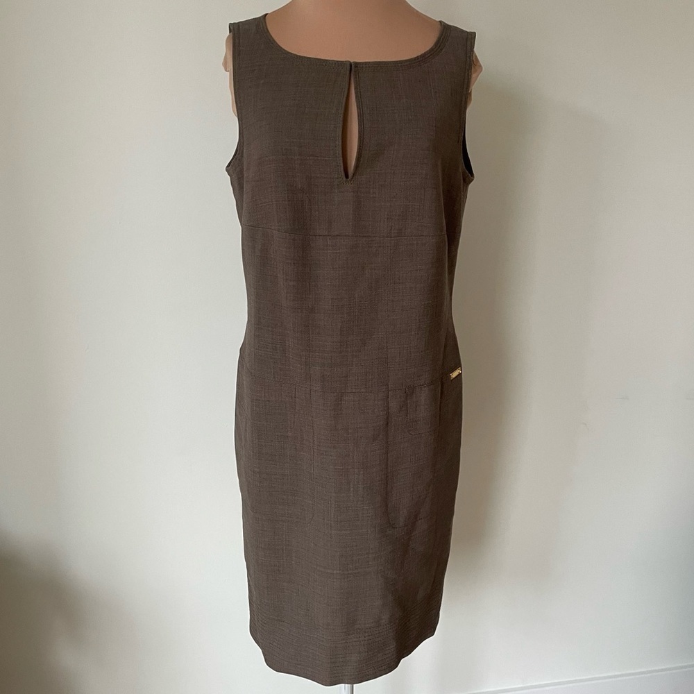 Tory Burch Wool Blend Sleeveless Taupe Keyhole Neck Ola Shift Dress EUC Size 10